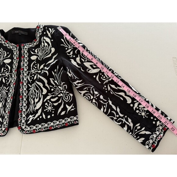 BCBG Maxazria Embroidered Cropped Blazer Jacket Size 4 Black White Red - Picture 8 of 13